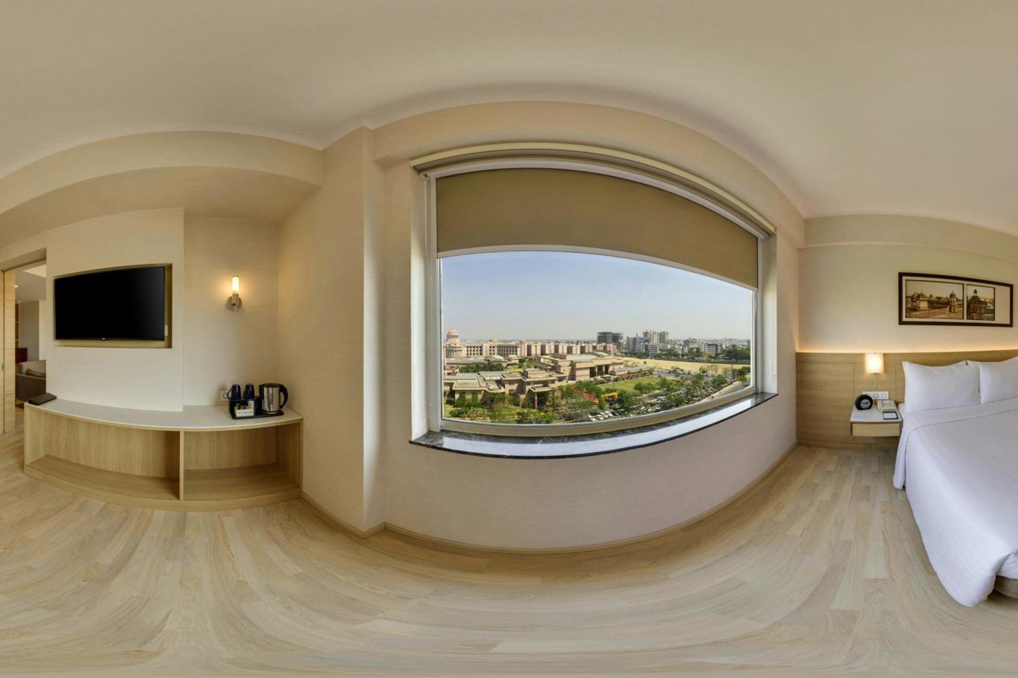 Fairfield By Marriott Lucknow Ξενοδοχείο Εξωτερικό φωτογραφία